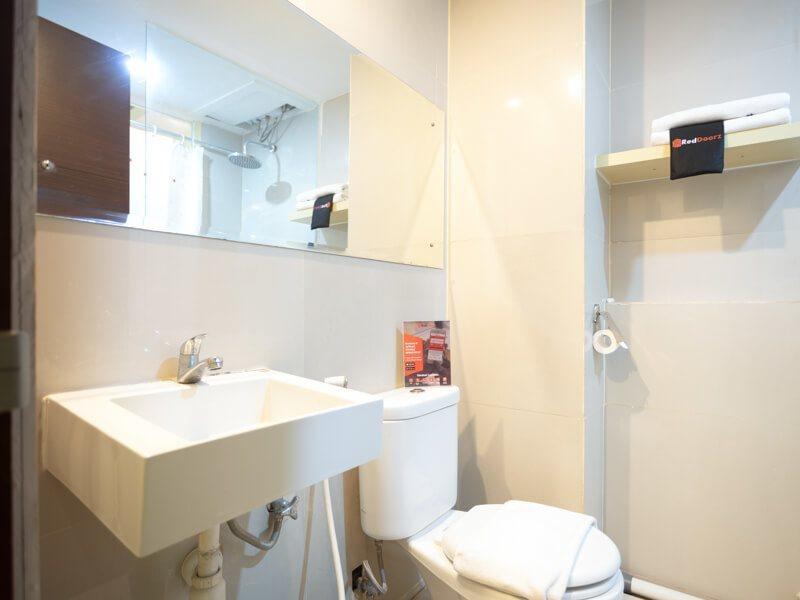 RedDoorz Apartment At Bogor Valley Zewnętrze zdjęcie